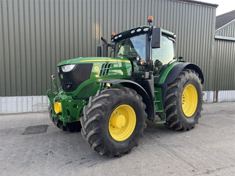 John Deere 6215R Command Pro **Ultimate Edition**Front PTO** - 拖拉机:图1 John Deere 6215R Command Pro **Ultimate Edition**Front PTO** - 拖拉机:图1