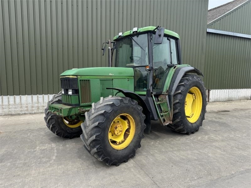 John Deere 6800 - 拖拉机:图1 John Deere 6800 - 拖拉机:图1
