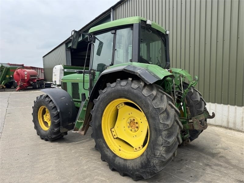 John Deere 6800 - 拖拉机:图2 John Deere 6800 - 拖拉机:图2