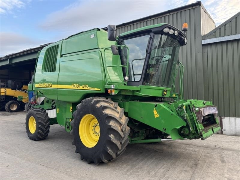 John Deere CTS 9780i Hillmaster c/w 625 Premium Flow Header - 收割机附件:图3 John Deere CTS 9780i Hillmaster c/w 625 Premium Flow Header - 收割机附件:图3