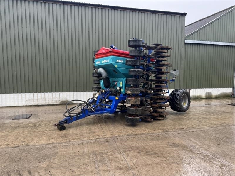 Moore Tandem Uni-Drill 6m Moore Tandem Uni-Drill D - 联合条播机:图1 Moore Tandem Uni-Drill 6m Moore Tandem Uni-Drill D - 联合条播机:图1
