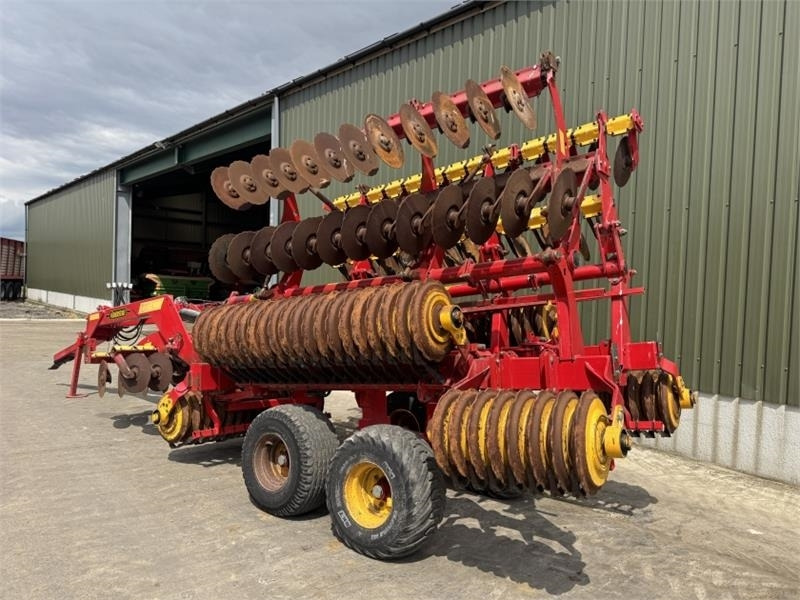 Vaderstad Carrier 820 Cultivator  - 旋耕机:图2 Vaderstad Carrier 820 Cultivator  - 旋耕机:图2