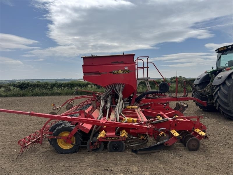 Vaderstad Rapid A800s **Video Below** - 联合条播机:图2 Vaderstad Rapid A800s **Video Below** - 联合条播机:图2