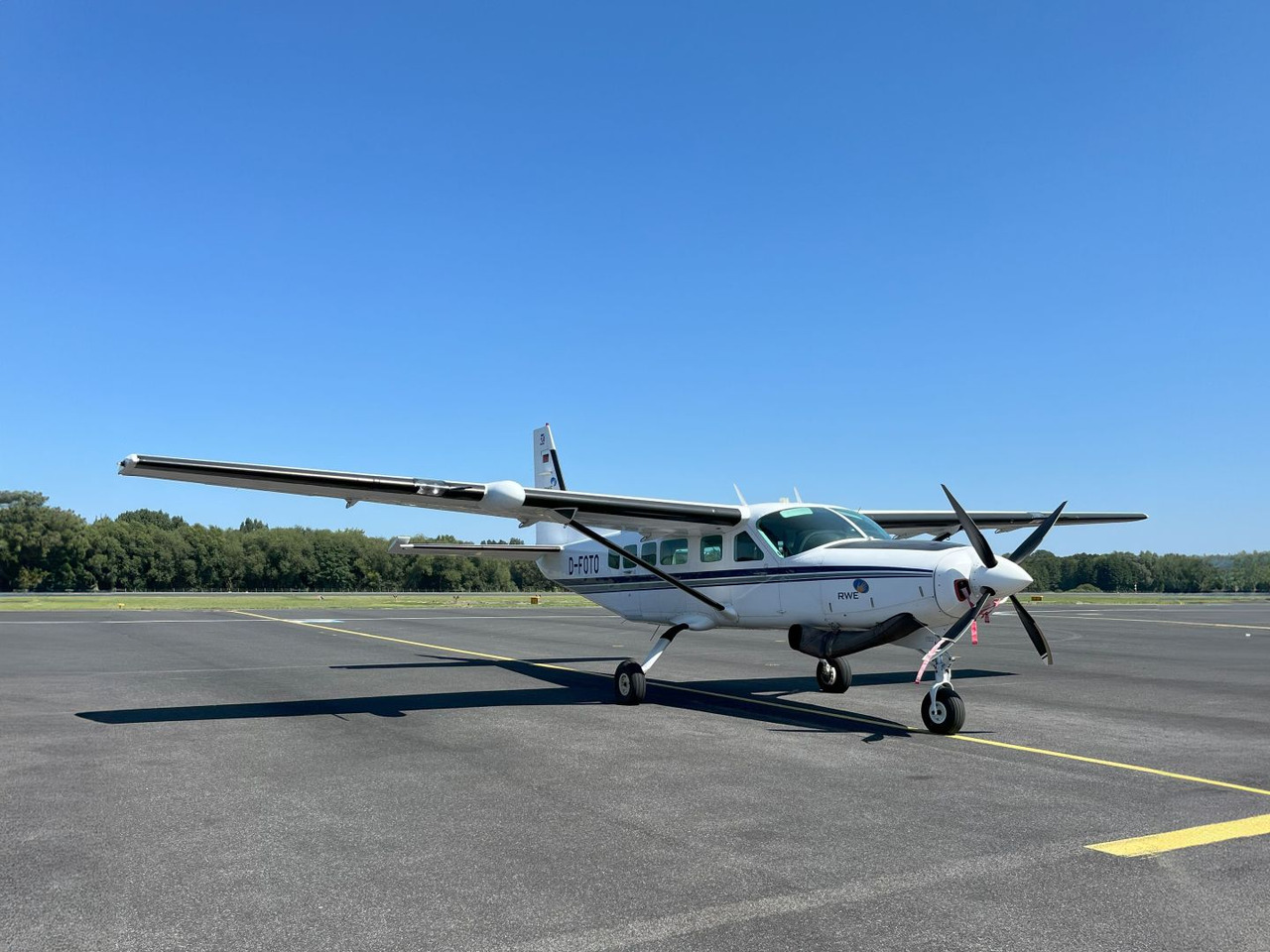 Cessna 208 Caravan I - 地面支援设备:图1 Cessna 208 Caravan I - 地面支援设备:图1