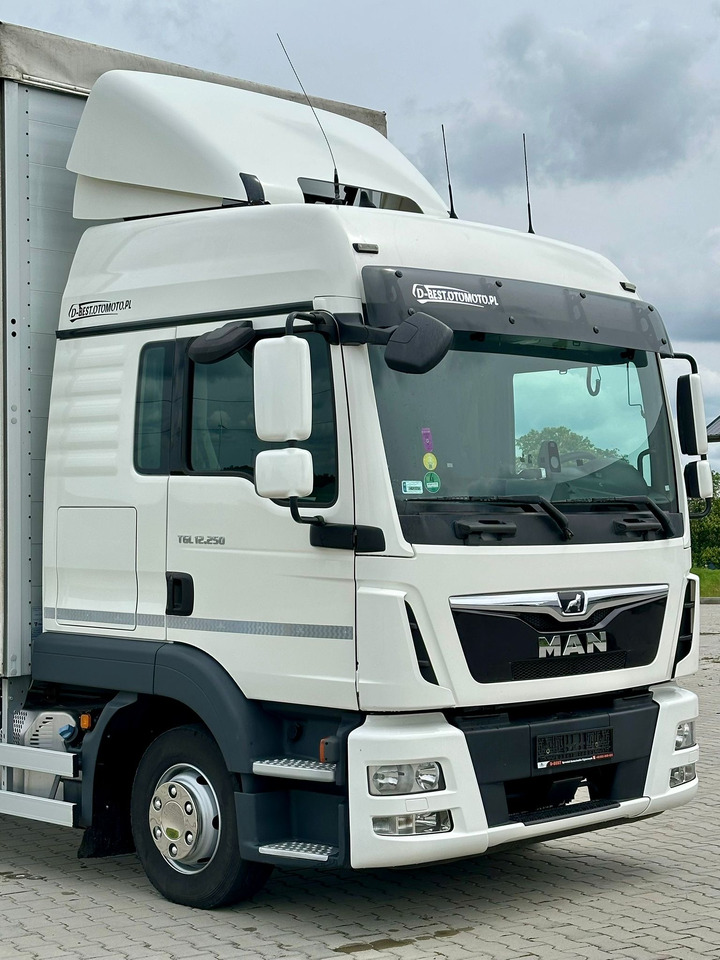 MAN TGL 12.250 / FIRANKA / 23 EUROPALETY / 9.5 M DŁUGOŚCI / NISKI PRZEBIEG / SYPIALKA / 2020 ROK - 侧帘卡车:图5 MAN TGL 12.250 / FIRANKA / 23 EUROPALETY / 9.5 M DŁUGOŚCI / NISKI PRZEBIEG / SYPIALKA / 2020 ROK - 侧帘卡车:图5