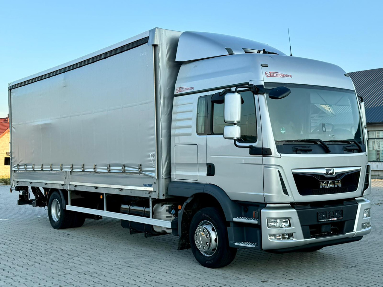 MAN TGM 12.250 / TGL / BURTO - FIRANKA / WINDA / 18 PALET / AUTOMAT - 侧帘卡车:图1 MAN TGM 12.250 / TGL / BURTO - FIRANKA / WINDA / 18 PALET / AUTOMAT - 侧帘卡车:图1