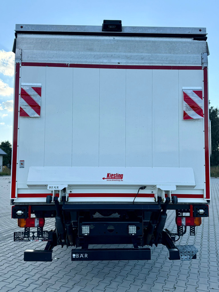 MAN TGM 15.290 / CHŁODNIA / WINDA / 8.3 M DŁUGOŚCI / 20 EUROPALET / THERMO KING / +30/-30 / AUTOMAT / 2021 ROK / SERWISOWANY - 冷藏车:图5 MAN TGM 15.290 / CHŁODNIA / WINDA / 8.3 M DŁUGOŚCI / 20 EUROPALET / THERMO KING / +30/-30 / AUTOMAT / 2021 ROK / SERWISOWANY - 冷藏车:图5
