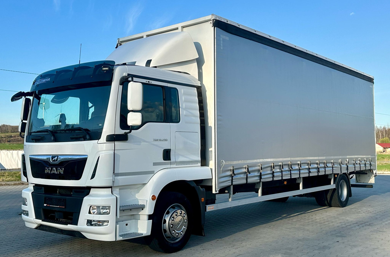 MAN TGM 18.290 / FIRANKA / WINDA / 22 EUROPALETY / AUTOMAT / SYPIALKA / 9 059 KG ŁADOWNOŚCI / NISKI PRZEBIEG / ZSUWANY DACH / EURO 6 - 侧帘卡车:图2 MAN TGM 18.290 / FIRANKA / WINDA / 22 EUROPALETY / AUTOMAT / SYPIALKA / 9 059 KG ŁADOWNOŚCI / NISKI PRZEBIEG / ZSUWANY DACH / EURO 6 - 侧帘卡车:图2