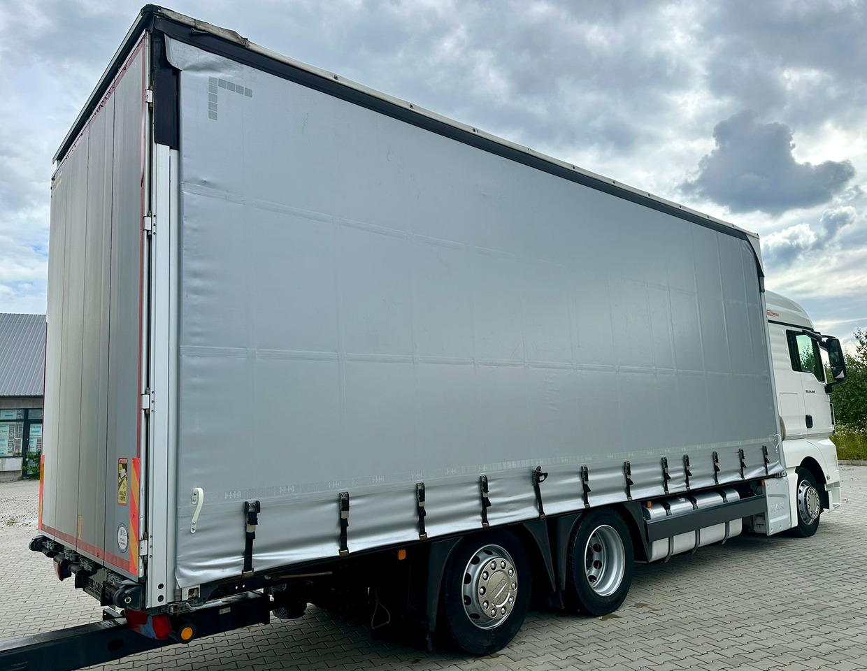 MAN TGX 26.460 / ZESTAW PRZEJAZDOWY / 38 PALET / AUTOMAT / SYPIALKA / PRZYCZEPA WIELTON / 2019 ROK / NISKI PRZEBIEG - 侧帘卡车:图5 MAN TGX 26.460 / ZESTAW PRZEJAZDOWY / 38 PALET / AUTOMAT / SYPIALKA / PRZYCZEPA WIELTON / 2019 ROK / NISKI PRZEBIEG - 侧帘卡车:图5