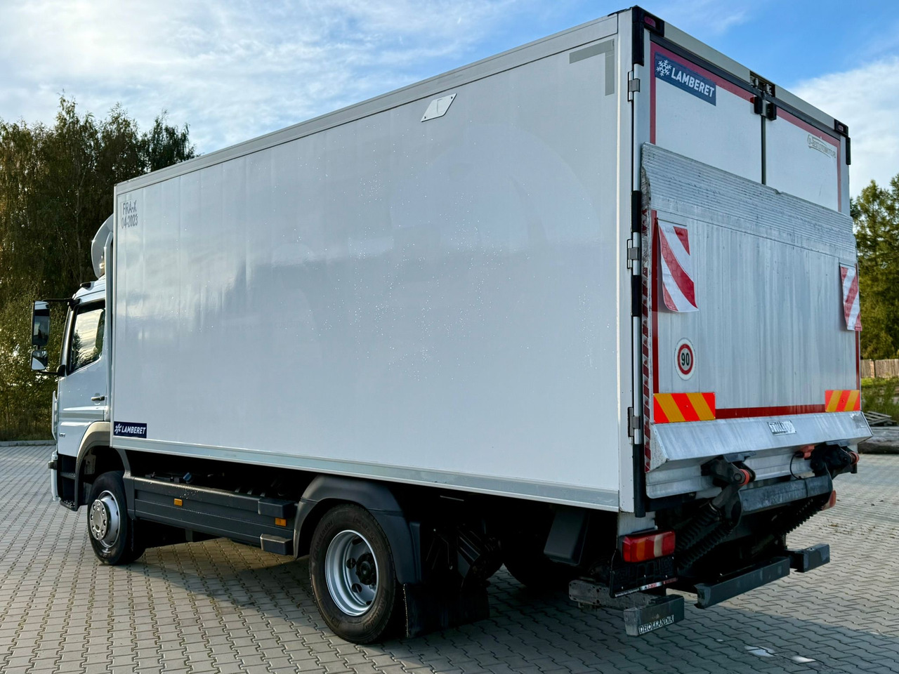 MERCEDES-BENZ ATEGO 1218 / CHŁODNIA / IZOTERMA / WINDA / 5.10 M DŁUGOŚCI / LAMBERET / AUTOMAT / 2017 ROK / 410 TYŚ KM - 冷藏车:图4 MERCEDES-BENZ ATEGO 1218 / CHŁODNIA / IZOTERMA / WINDA / 5.10 M DŁUGOŚCI / LAMBERET / AUTOMAT / 2017 ROK / 410 TYŚ KM - 冷藏车:图4