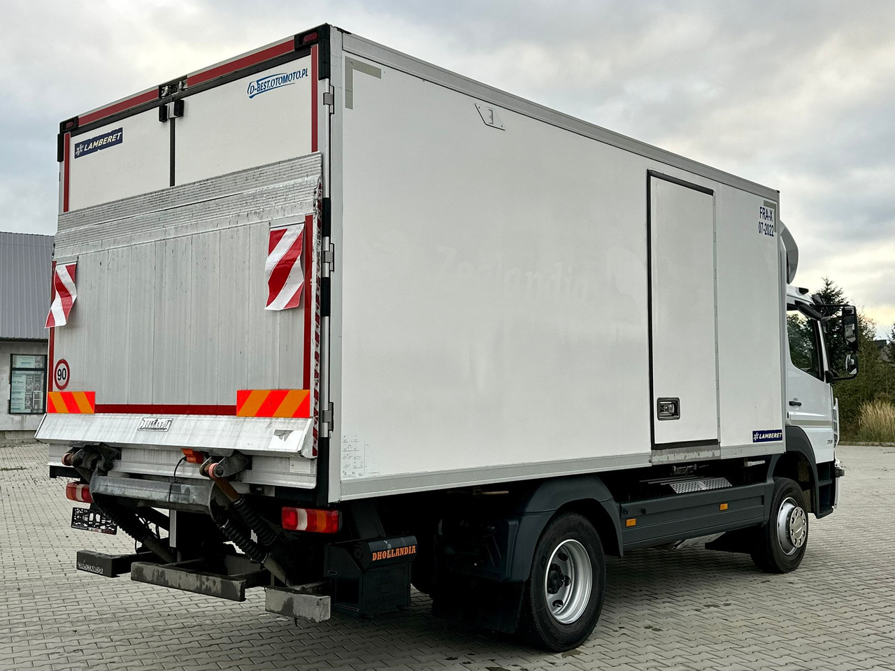 MERCEDES-BENZ ATEGO 1218 / CHŁODNIA / WINDA / 12 PALET / 5.10 M DŁUGOŚCI / AUTOMAT / LAMBERET / 5090 KG ŁADOWNOŚCI - 冷藏车:图4 MERCEDES-BENZ ATEGO 1218 / CHŁODNIA / WINDA / 12 PALET / 5.10 M DŁUGOŚCI / AUTOMAT / LAMBERET / 5090 KG ŁADOWNOŚCI - 冷藏车:图4