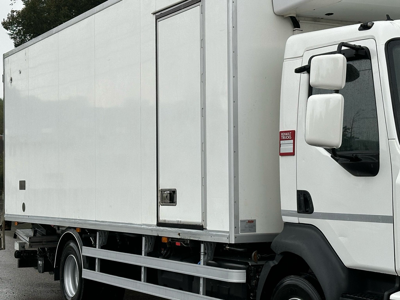 冷藏车 RENAULT D 14 / 240 / CHŁODNIA / WINDA / 16 EUROPALET / 6.7 M DŁUGOŚCI / BI-TEMPERATURA / CARRIER SUPRA 850：图16