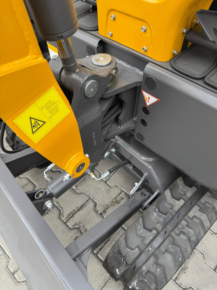 KUBOTA Diesel Mini excavator 1.2 Tons - Müller Machinery MB 12 - SH - 小型挖掘机:图2 KUBOTA Diesel Mini excavator 1.2 Tons - Müller Machinery MB 12 - SH - 小型挖掘机:图2