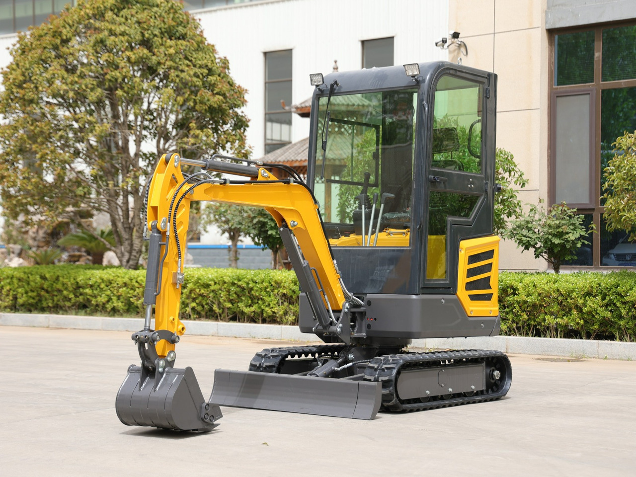KUBOTA Diesel Mini excavator 1.8 Ton - Müller Machinery MB 18 - KSH - 小型挖掘机:图2 KUBOTA Diesel Mini excavator 1.8 Ton - Müller Machinery MB 18 - KSH - 小型挖掘机:图2