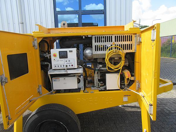 2014 PUTZMEISTER BSA 1005 DC- concrete pump. - 固定式混凝土泵:图3 2014 PUTZMEISTER BSA 1005 DC- concrete pump. - 固定式混凝土泵:图3