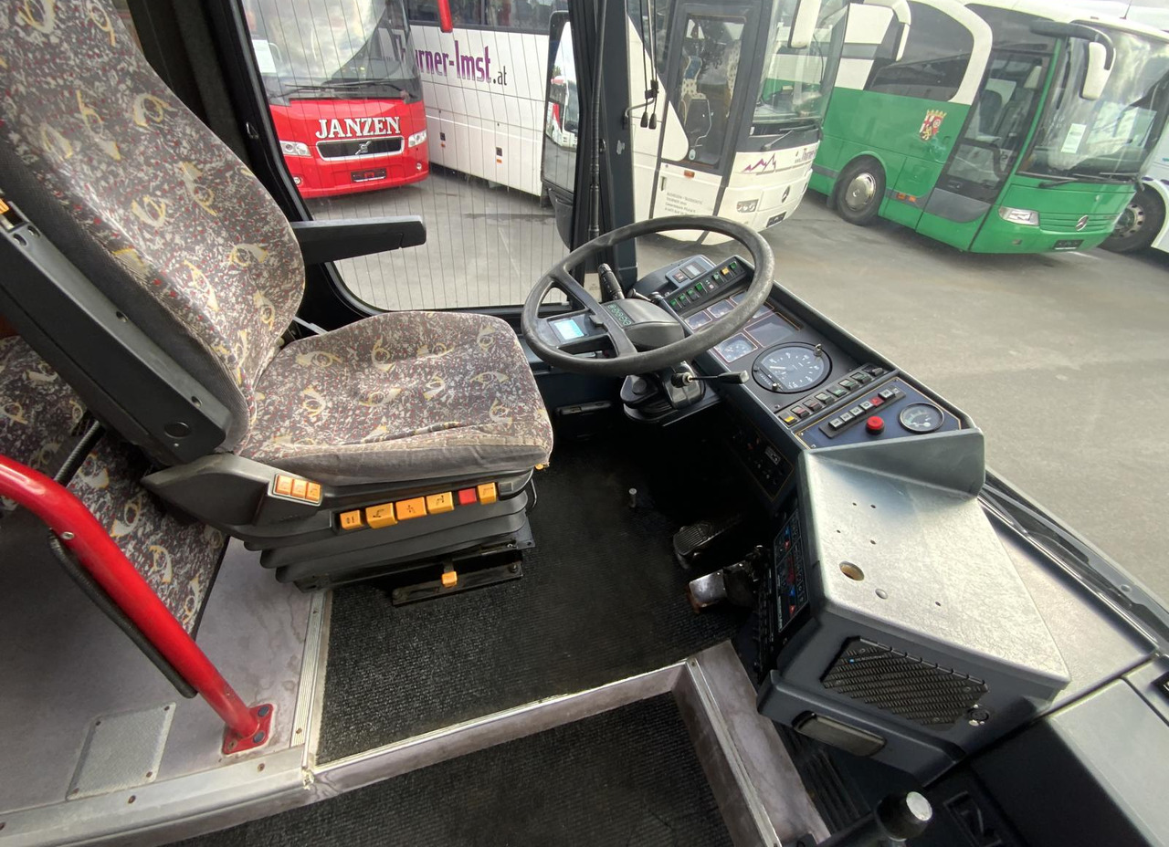 Interior photo 1: 长途客车 Neoplan N 314 Ü Transliner