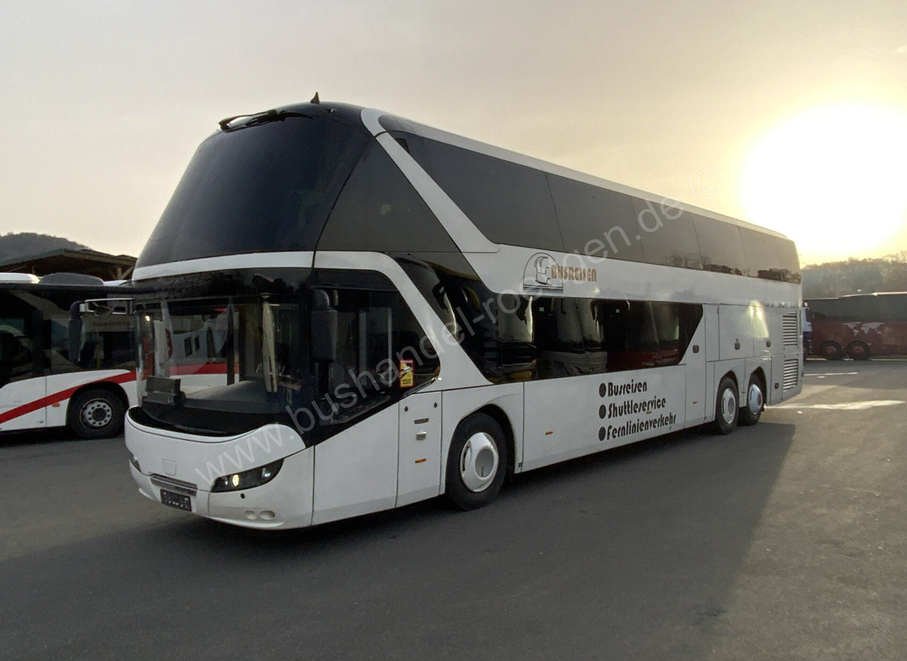 Neoplan Skyliner L - 双层巴士:图2 Neoplan Skyliner L - 双层巴士:图2