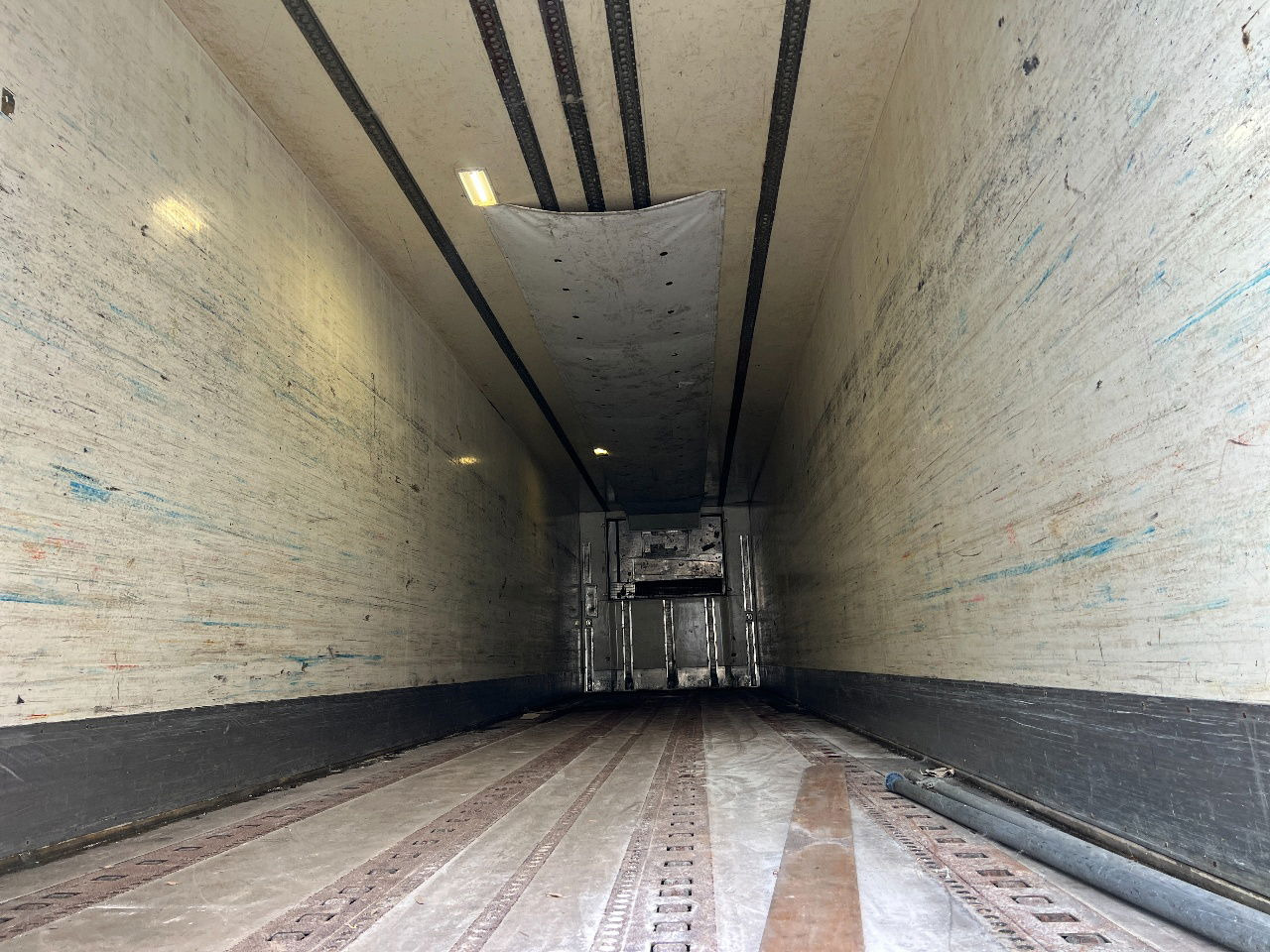 HTF Thermoking SL200-E, BPW - 冷藏半拖车:图5 HTF Thermoking SL200-E, BPW - 冷藏半拖车:图5