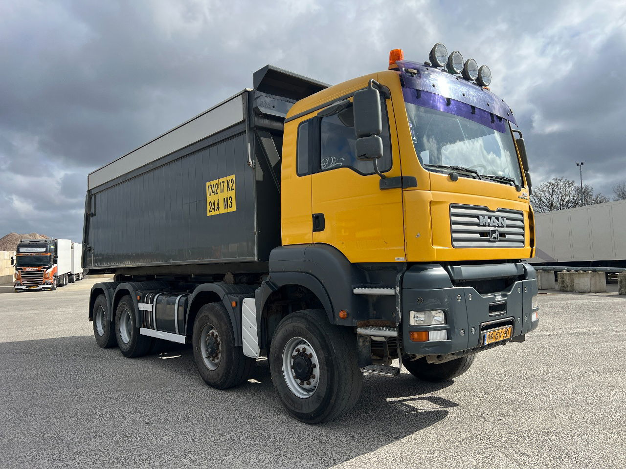 MAN TGA 41.430 TGA 39.430 8x8, full steel, Manual - 翻斗车:图3 MAN TGA 41.430 TGA 39.430 8x8, full steel, Manual - 翻斗车:图3