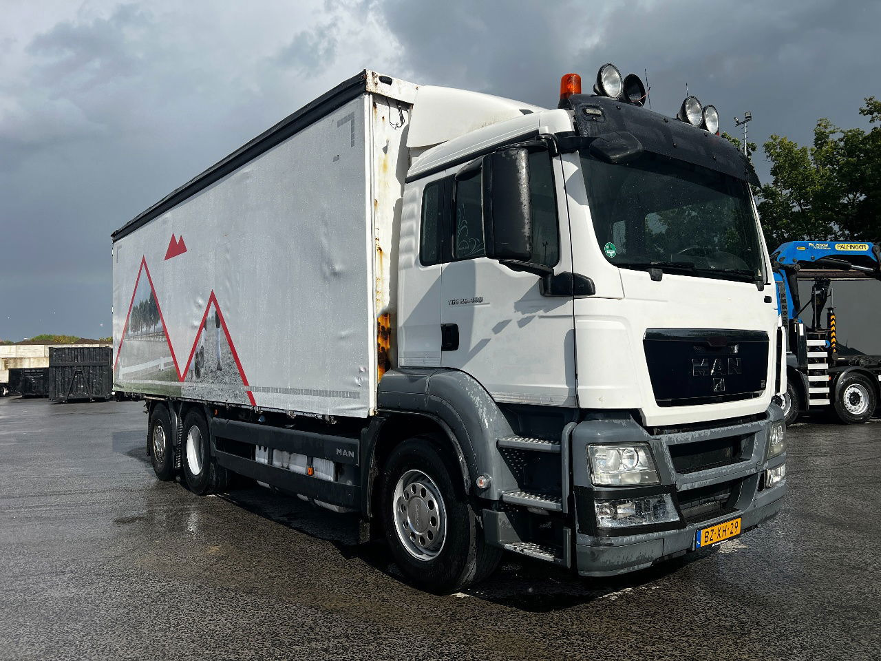MAN TGS 26.400 6x2, Euro 5 - 侧帘卡车:图2 MAN TGS 26.400 6x2, Euro 5 - 侧帘卡车:图2