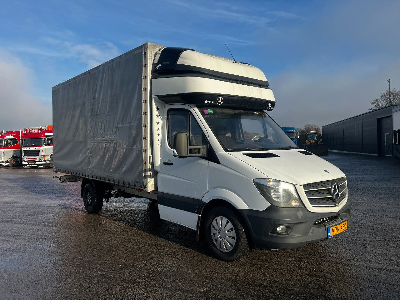 Mercedes-Benz Sprinter 316 Euro 6, Manual - 侧帘货车:图2 Mercedes-Benz Sprinter 316 Euro 6, Manual - 侧帘货车:图2