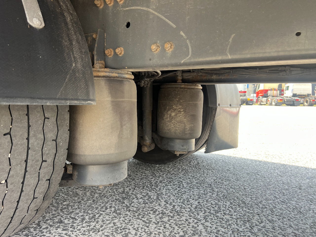 Volvo FE 250 Euro 6, 19T - 侧帘卡车:图5 Volvo FE 250 Euro 6, 19T - 侧帘卡车:图5