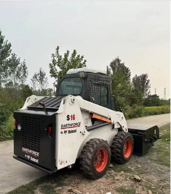 Bobcat S 16 - 滑移装载机:图5 Bobcat S 16 - 滑移装载机:图5
