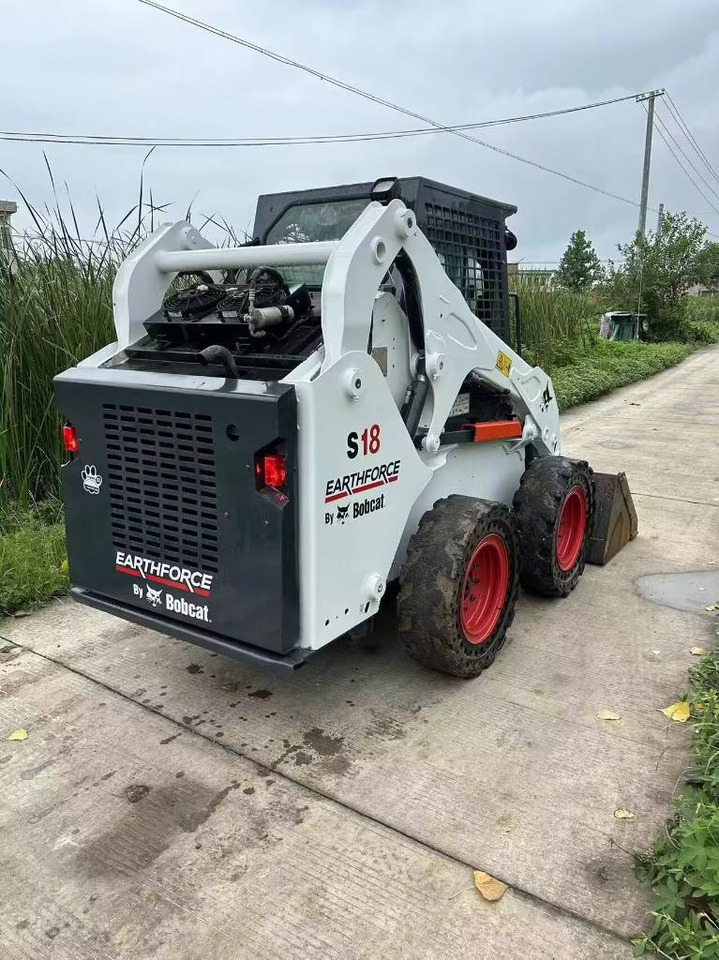 Bobcat S 18 - 滑移装载机:图1 Bobcat S 18 - 滑移装载机:图1