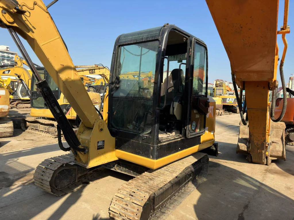 CAT 306E - 小型挖掘机:图5 CAT 306E - 小型挖掘机:图5