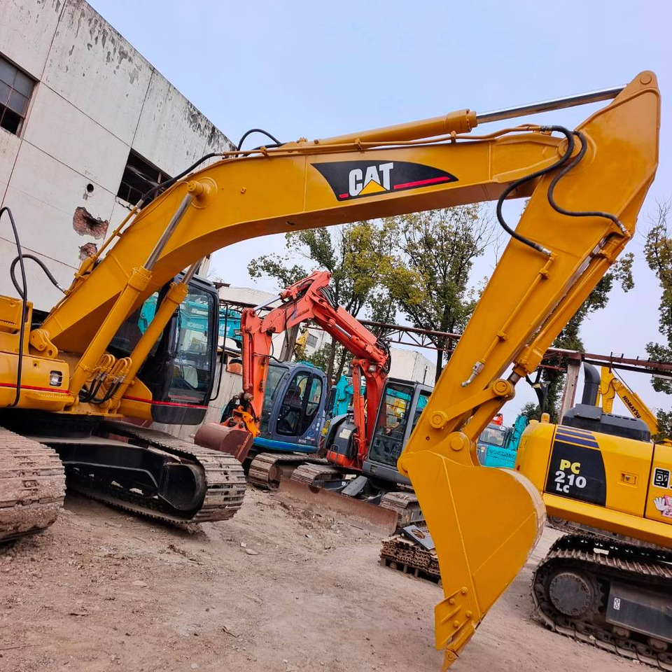 CAT 320 C L - 履带式挖掘机:图1 CAT 320 C L - 履带式挖掘机:图1