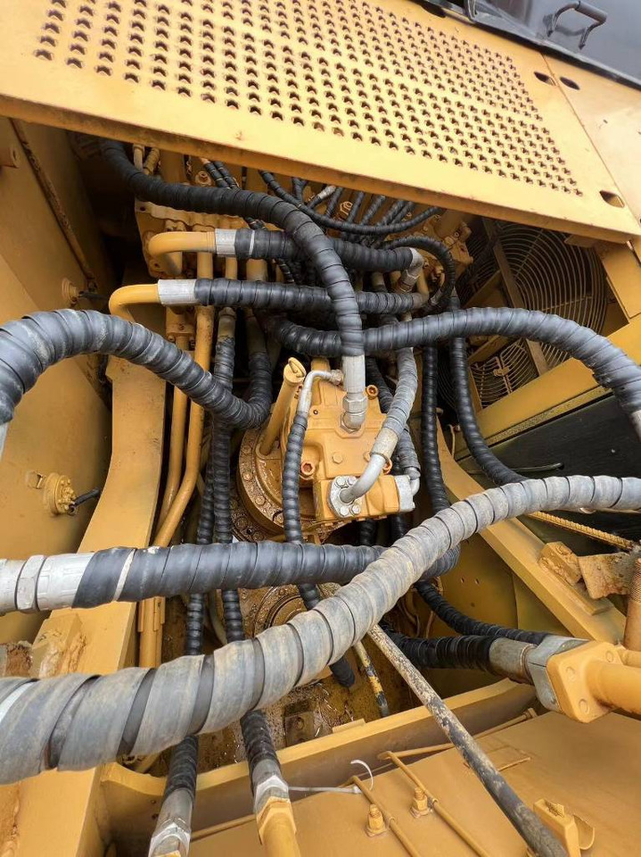 CAT 325 C - 履带式挖掘机:图5 CAT 325 C - 履带式挖掘机:图5