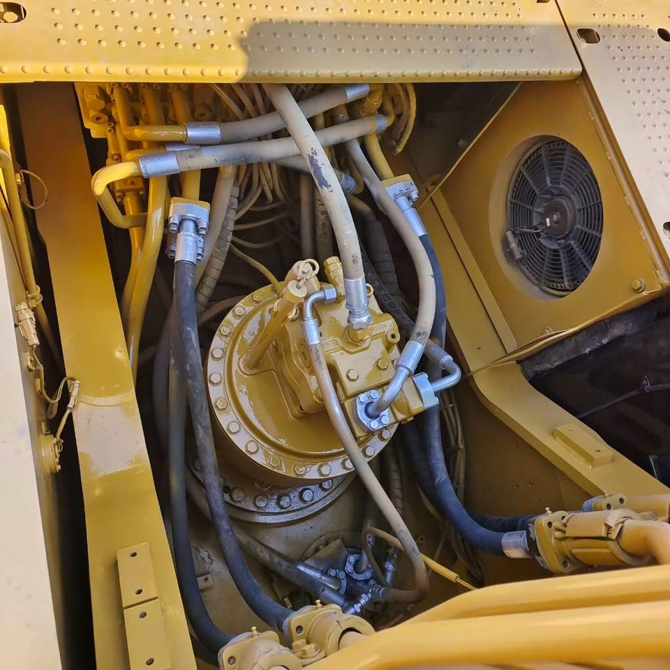 CAT 336 D L - 履带式挖掘机:图5 CAT 336 D L - 履带式挖掘机:图5