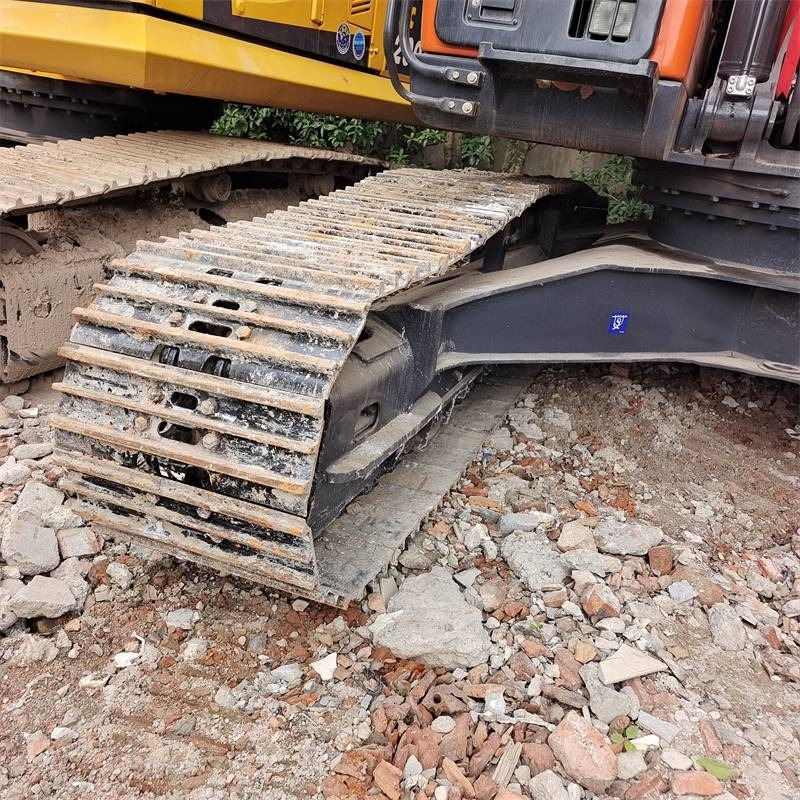 Doosan DX 225 LC - 履带式挖掘机:图3 Doosan DX 225 LC - 履带式挖掘机:图3