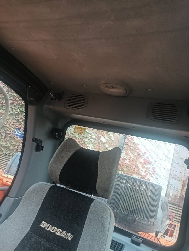 Doosan DX 300 LC-9C - 履带式挖掘机:图3 Doosan DX 300 LC-9C - 履带式挖掘机:图3