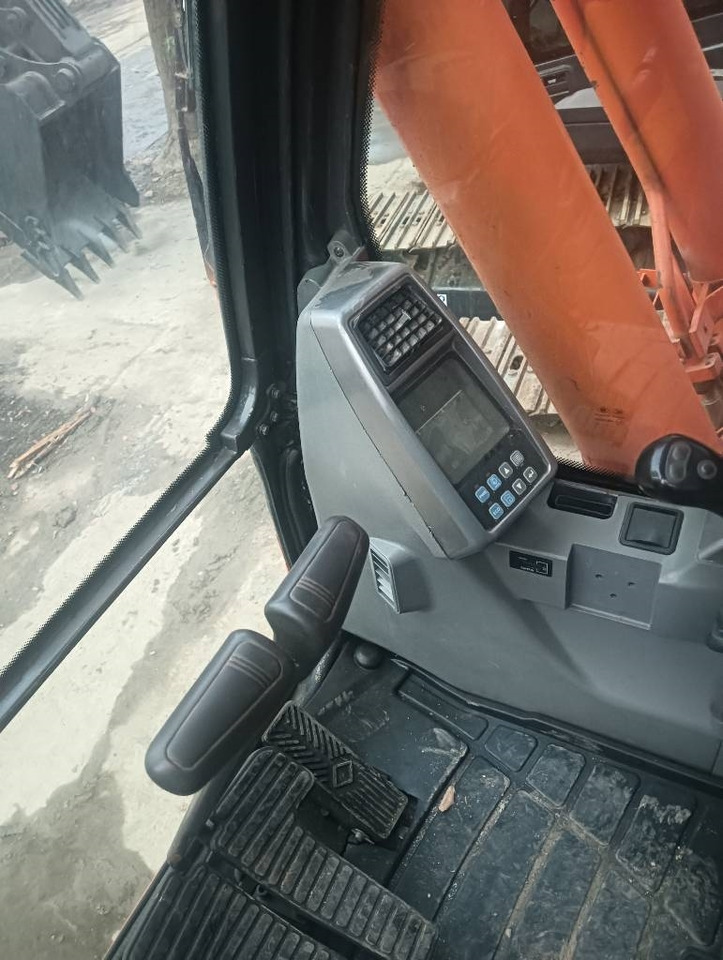 Doosan DX 300 LCA ORIGINAL COLOR - 履带式挖掘机:图4 Doosan DX 300 LCA ORIGINAL COLOR - 履带式挖掘机:图4