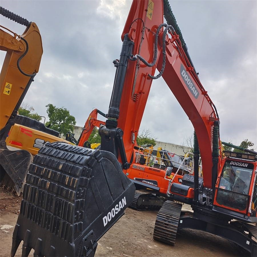 Doosan DX 300 LCA - 履带式挖掘机:图4 Doosan DX 300 LCA - 履带式挖掘机:图4