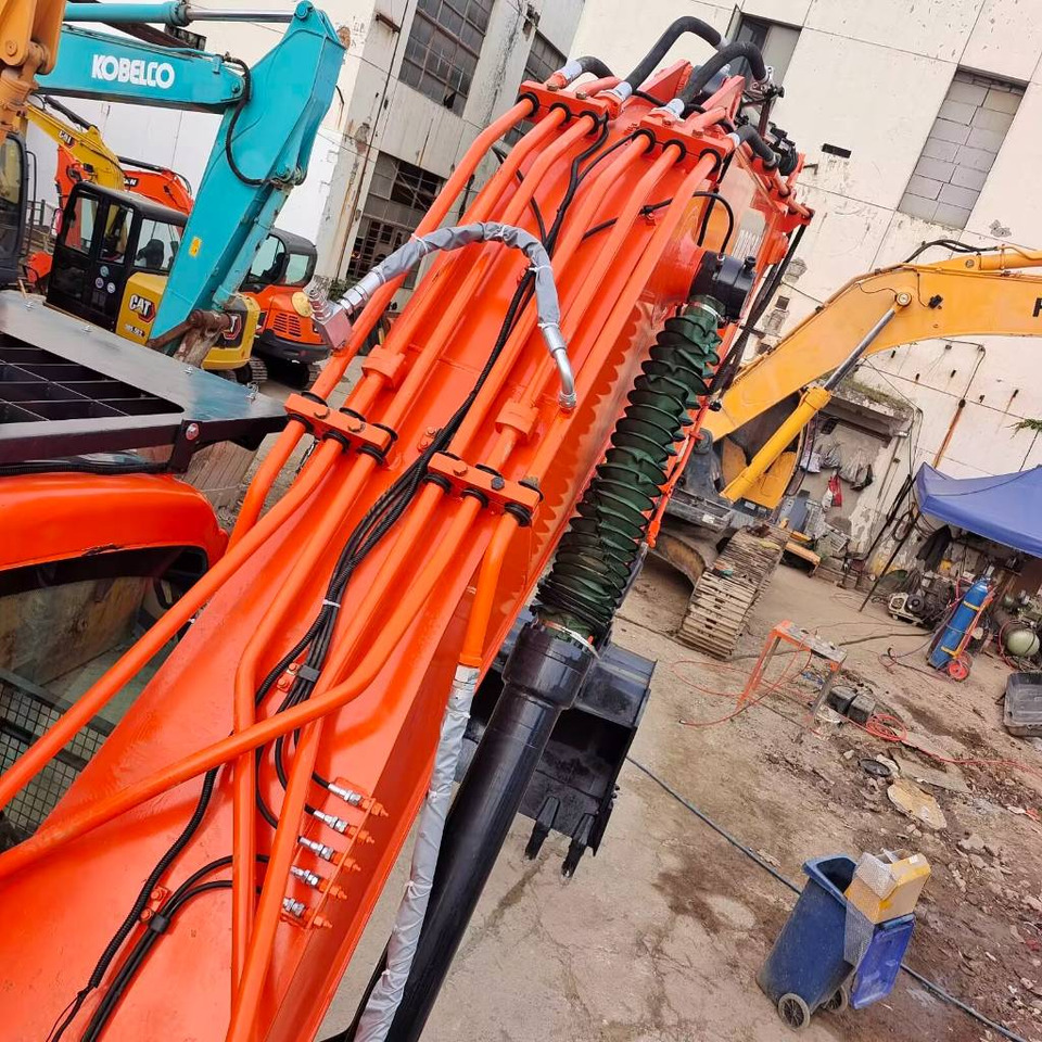 Doosan DX 300 - 履带式挖掘机:图4 Doosan DX 300 - 履带式挖掘机:图4