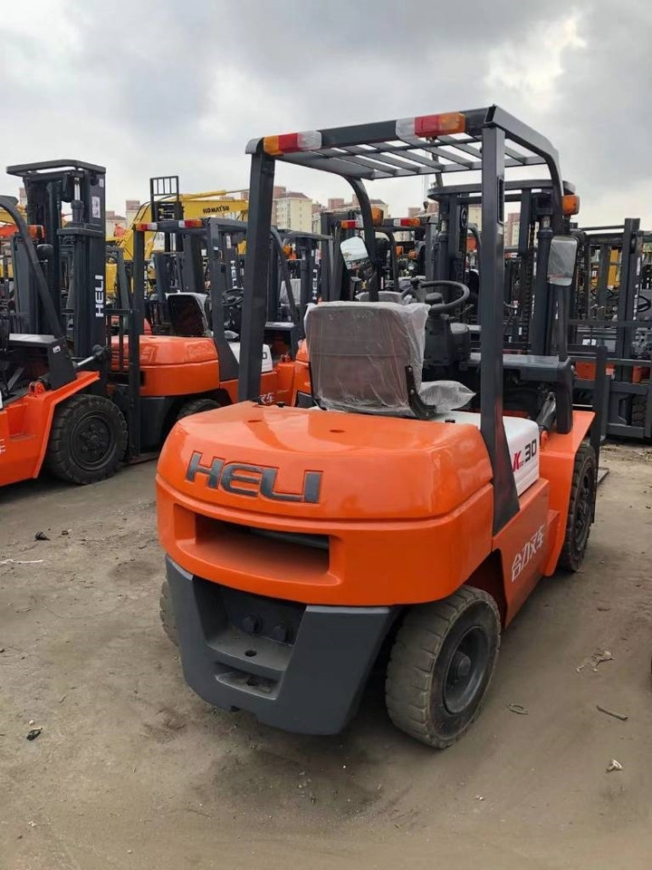 Heli FD 30 - 柴油叉车:图3 Heli FD 30 - 柴油叉车:图3
