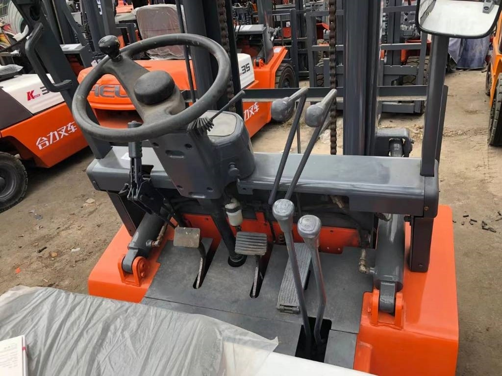 Heli FD 30 - 柴油叉车:图5 Heli FD 30 - 柴油叉车:图5