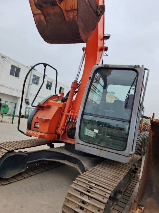 Hitachi ZX 135 US - 履带式挖掘机:图5 Hitachi ZX 135 US - 履带式挖掘机:图5