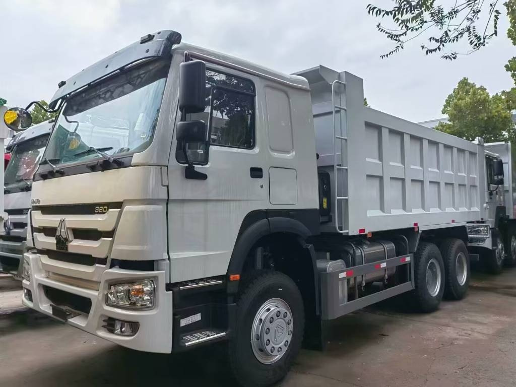 Howo 371 - 翻斗拖车:图1 Howo 371 - 翻斗拖车:图1