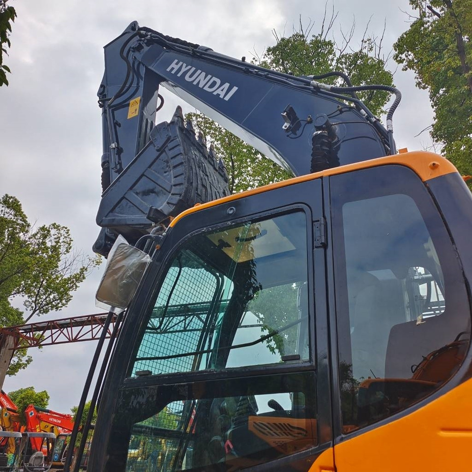 履带式挖掘机 Hyundai 220 LC-9S:图36 履带式挖掘机 Hyundai 220 LC-9S:图36