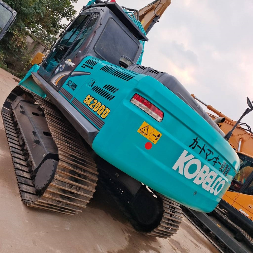 Kobelco SK 200 - 履带式挖掘机:图2 Kobelco SK 200 - 履带式挖掘机:图2