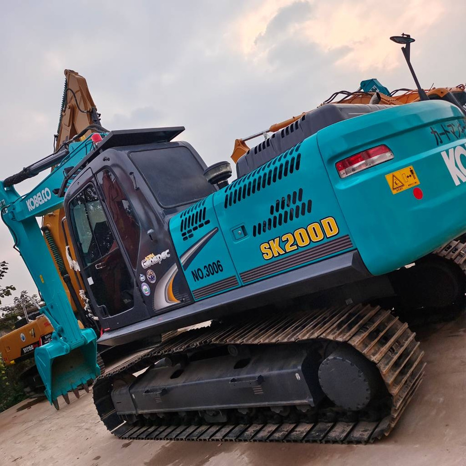 Kobelco SK 200 - 履带式挖掘机:图1 Kobelco SK 200 - 履带式挖掘机:图1