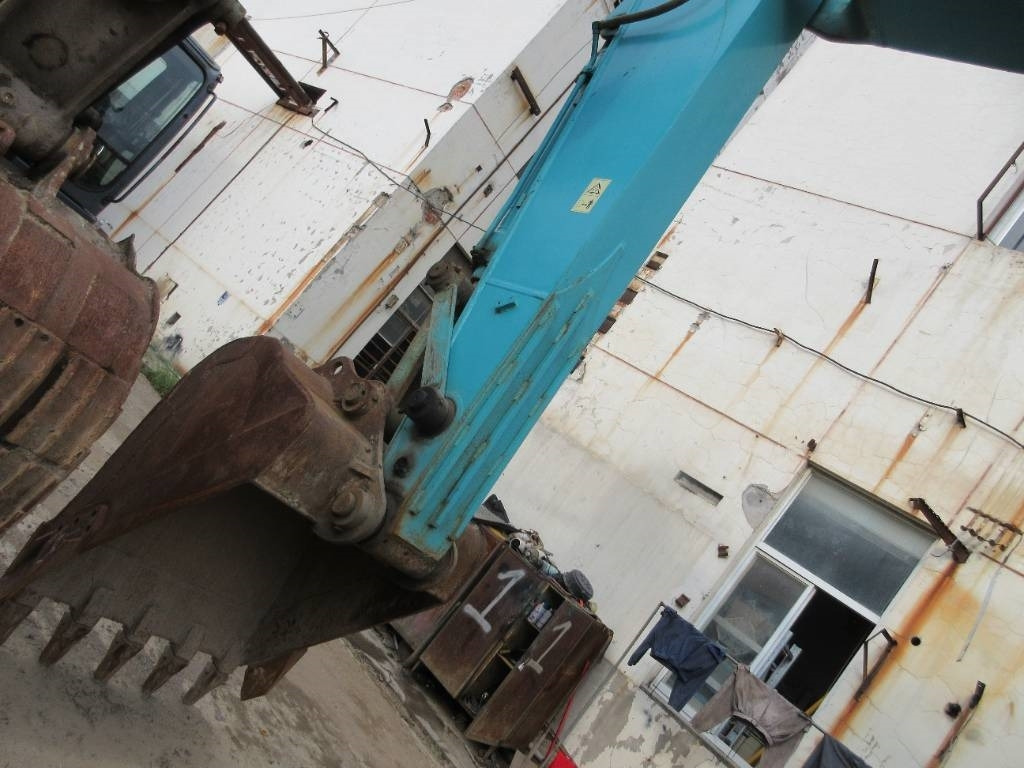 Kobelco SK 200 - 履带式挖掘机:图4 Kobelco SK 200 - 履带式挖掘机:图4