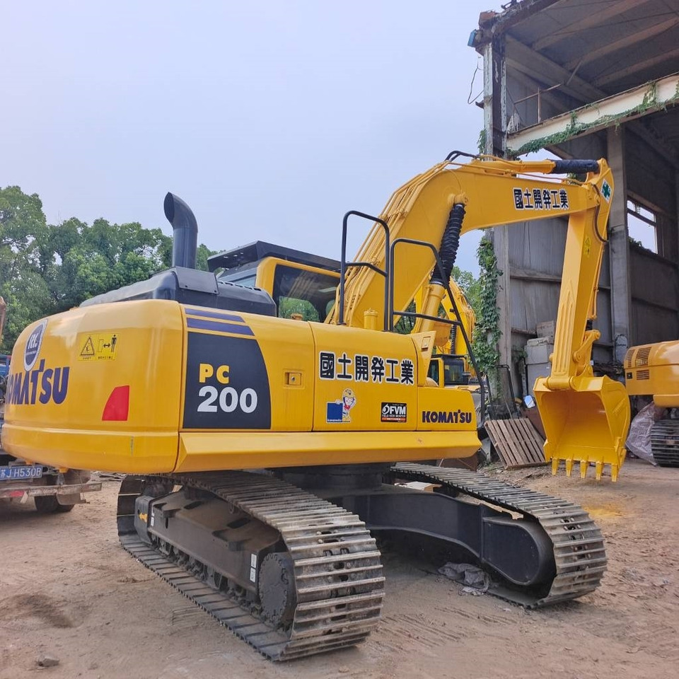 Komatsu PC 200 - 履带式挖掘机:图3 Komatsu PC 200 - 履带式挖掘机:图3