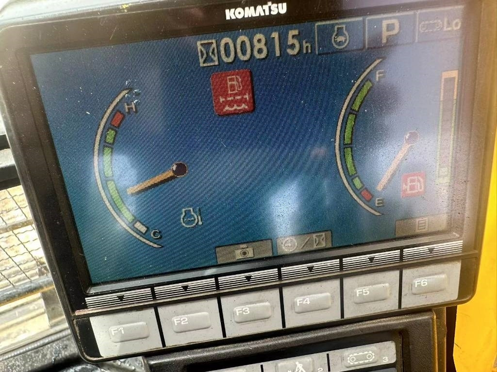 Komatsu PC 220-8 - 履带式挖掘机:图2 Komatsu PC 220-8 - 履带式挖掘机:图2