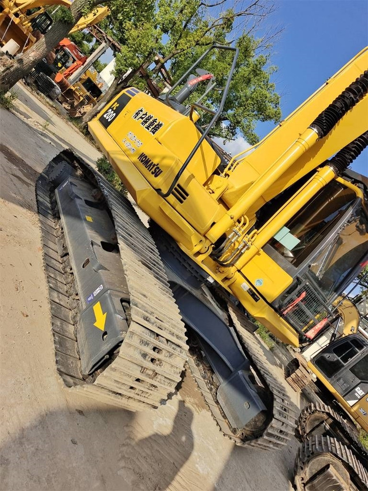 Komatsu PC 220 - 履带式挖掘机:图5 Komatsu PC 220 - 履带式挖掘机:图5