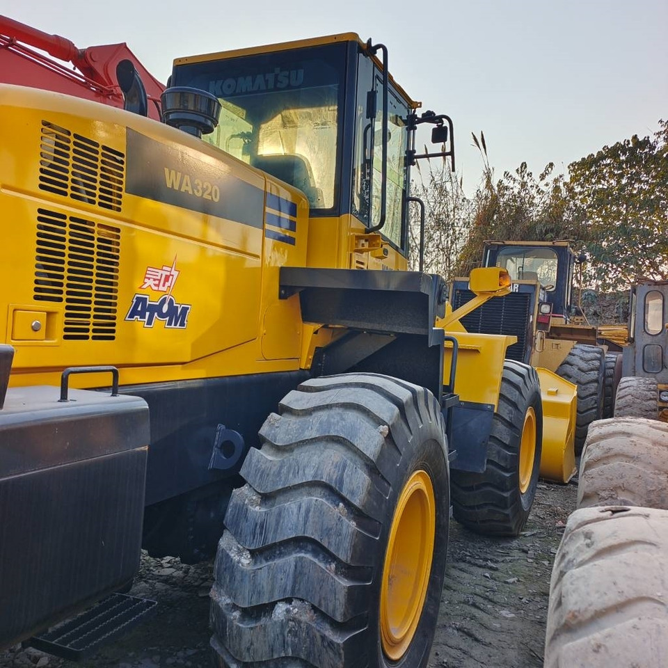 Komatsu WA 320-5 - 轮式装载机:图2 Komatsu WA 320-5 - 轮式装载机:图2