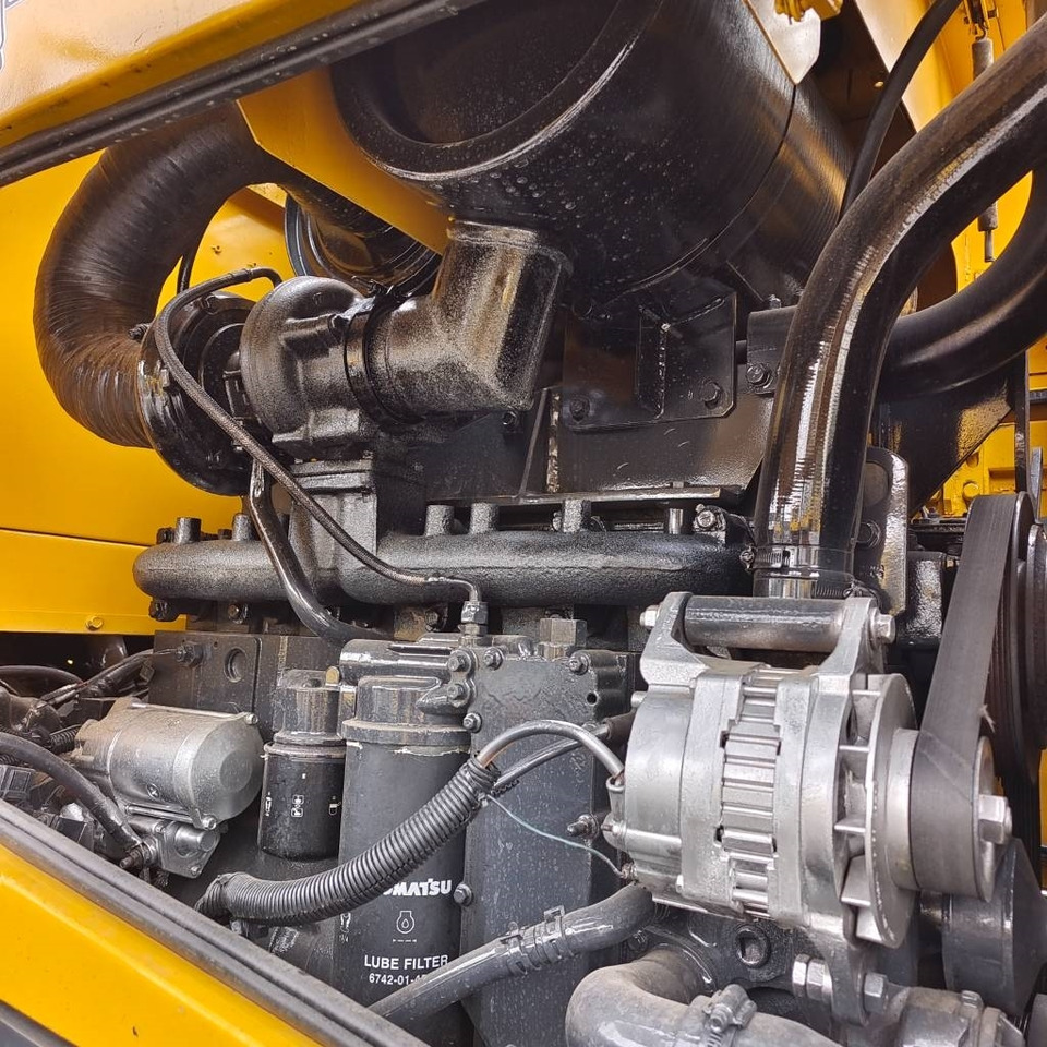 Komatsu WA 380 - 轮式装载机:图5 Komatsu WA 380 - 轮式装载机:图5